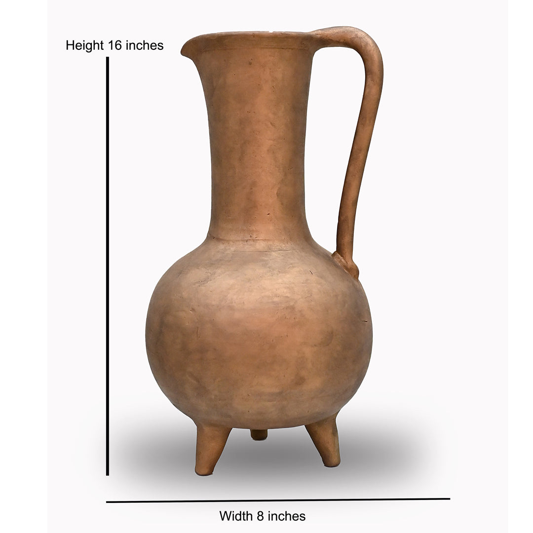 The Mesa Footed Pouring Vessel