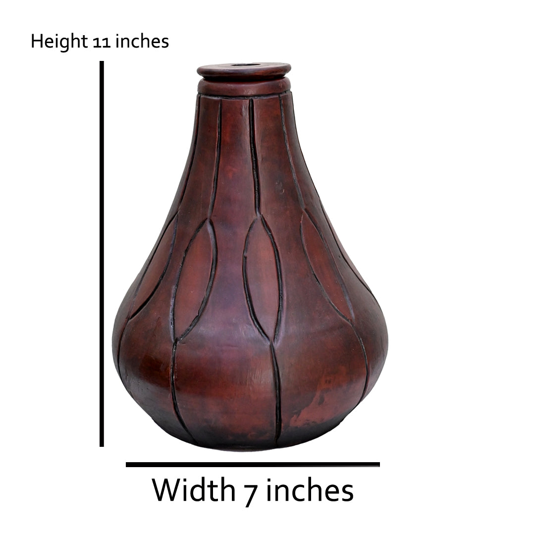 The Laurel Hand-Carved Teardrop Vessel